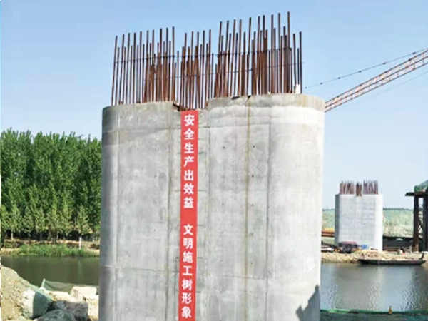 中鐵十八局集團濟寧內(nèi)環(huán)高架項目施工現(xiàn)場